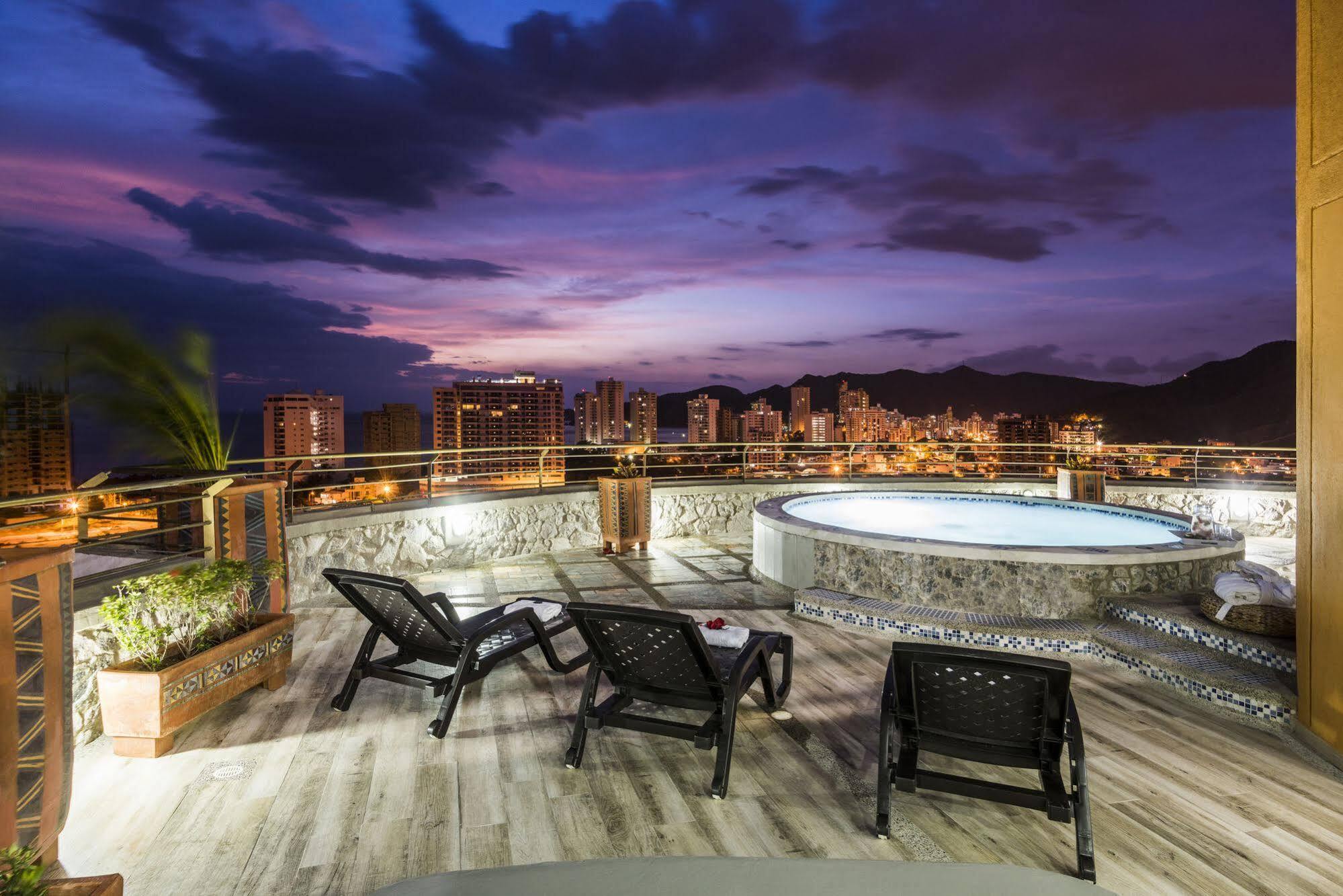 Terrazas Tayrona Travelers Apartamentos Y Suites Santa Marta  Extérieur photo